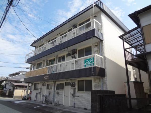 山岡マンション外観