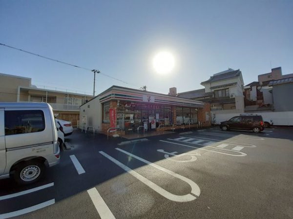 セブンイレブン高知菜園場町店