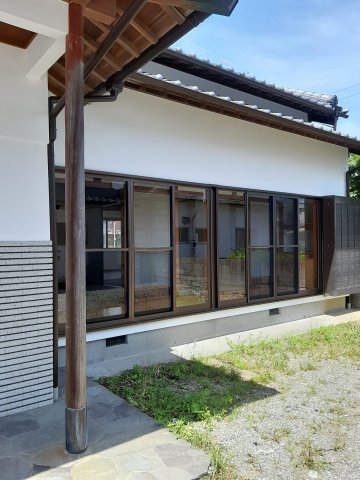 貸家長浜庭