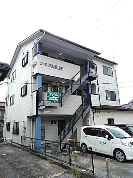 コーポグランドライン外観