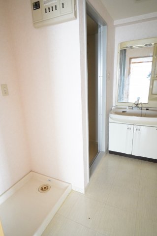 クレスト廿代（301）洗面台