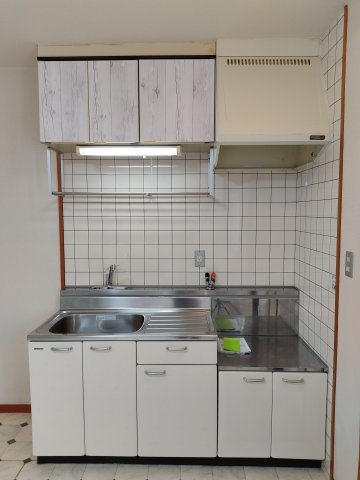 グランドパーク桜井町（303）キッチン２