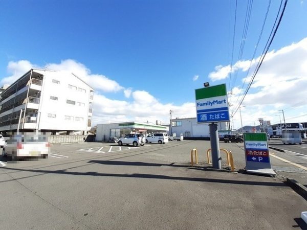 ファミリーマート高須新町店
