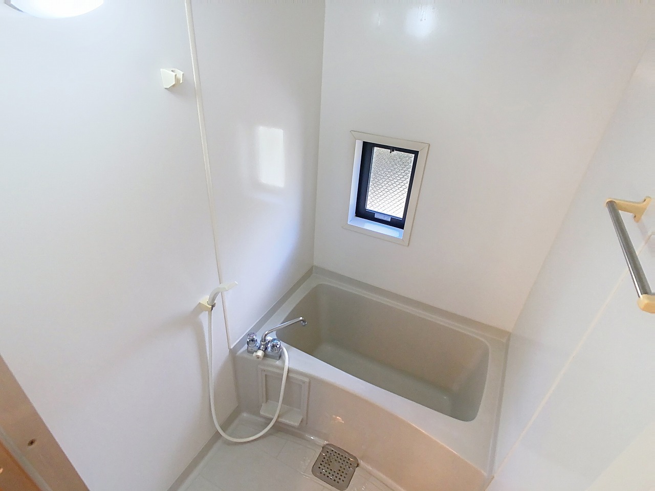 フローラ四月田A202水回り (2)