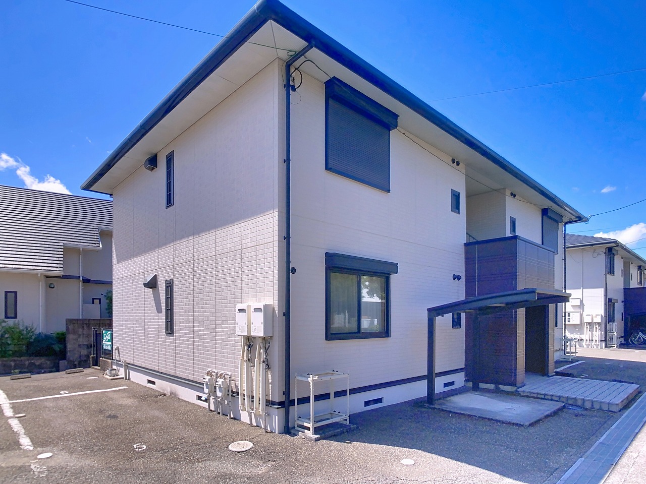 フローラ四月田_外観